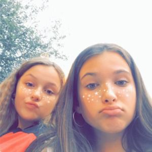 Meet your Posher, Elise